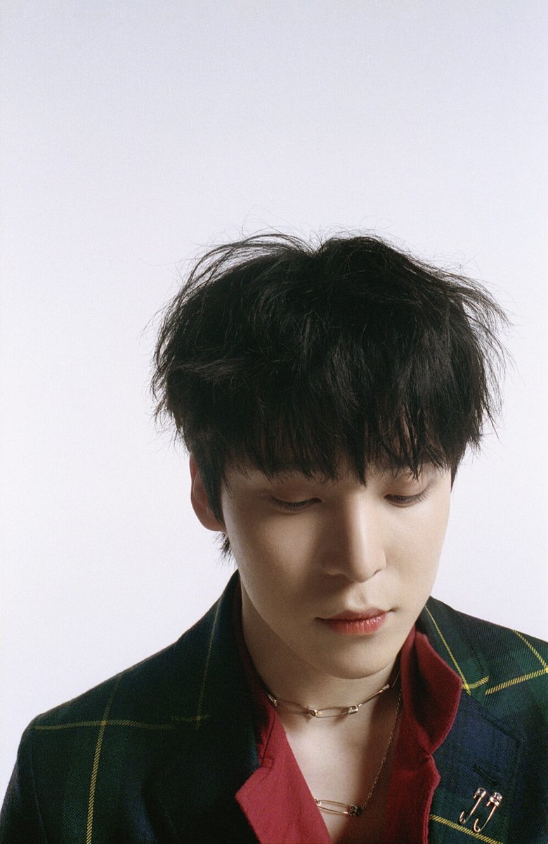 viviennewwlady's tweet image. #ATEEZ #MINIV #YUNHO 

page 4