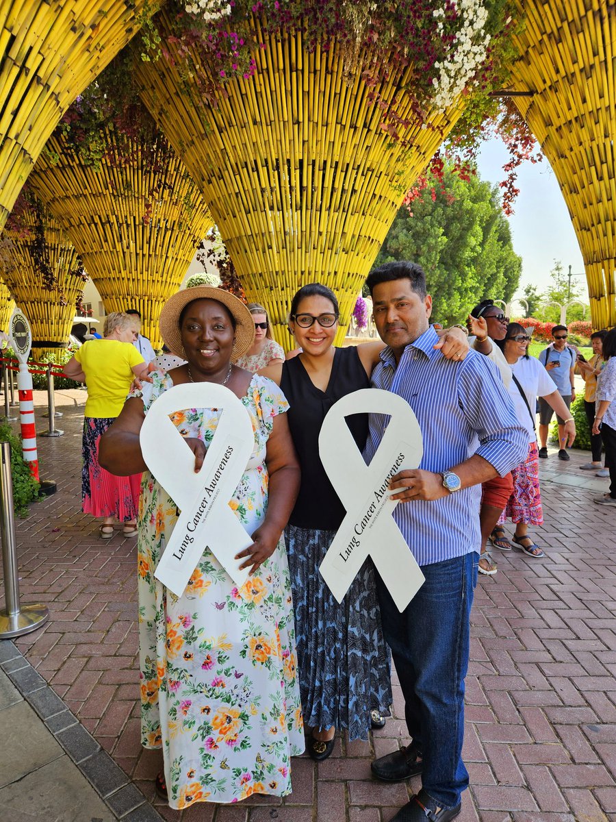 ShyreeceDPompey's tweet image. Delivering a lung cancer awareness white ribbon to my new friends in Dubai  was phenomenal. ❤️ Lung cancer affects all races, colors, and creeds.  It's humbling to share a moment in time with Reshma and her husband. Love &amp;amp; hope triumphs.
#WhiteRibbonProj 
#teamdraft 
@heidi_onda