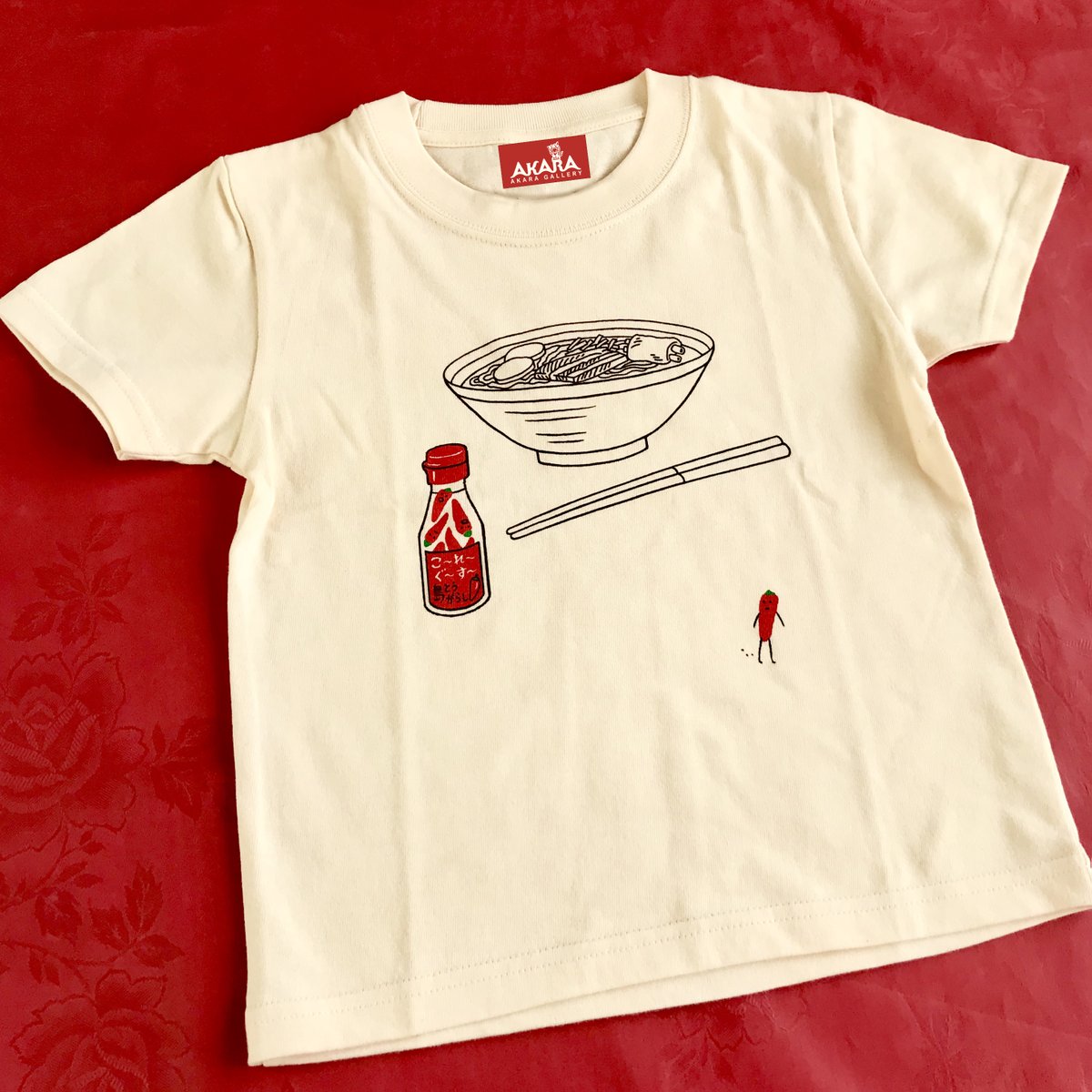 OKINAWAdesign's tweet photo. 沖縄そばTシャツ販売してまーす🙋‍♀️

#マツコの知らない世界
#アメリカンビレッジ
#soisoi https://t.co/COd0TeKK23