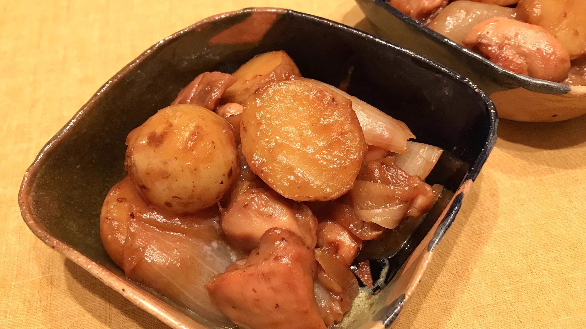 思わず作ってみたくなっちゃうくらい美味しそう！「新じゃが」や「新玉ねぎ」を使った料理のレシピ！