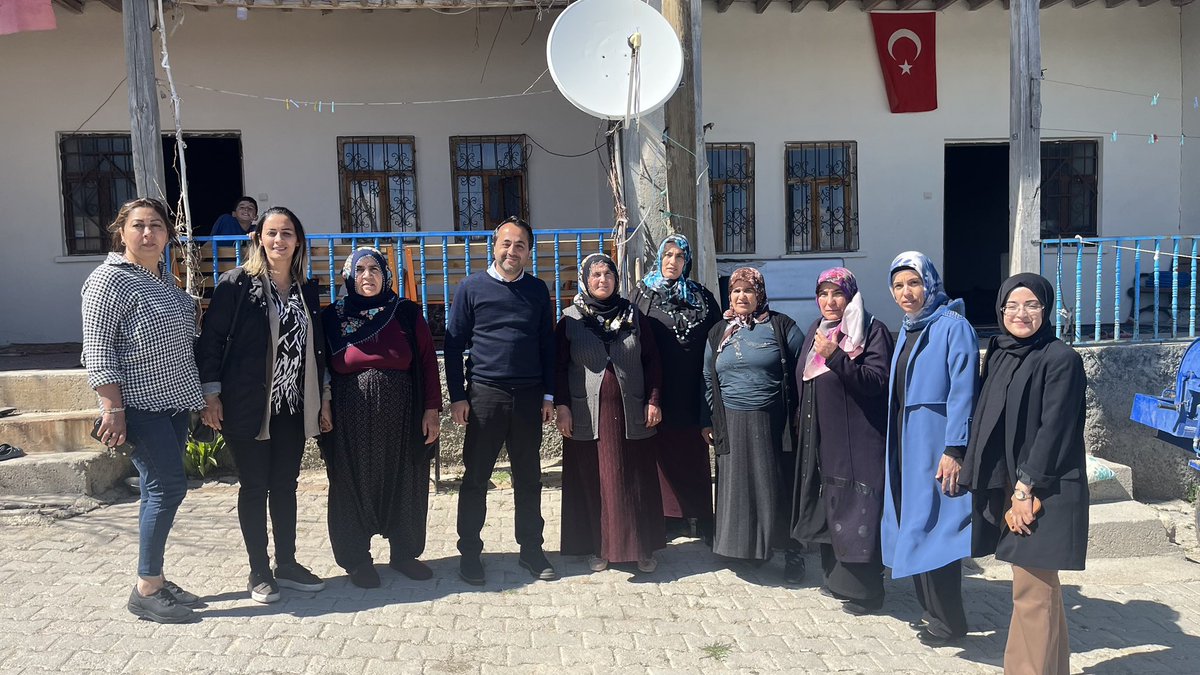 a_babacann's tweet photo. 📍Darende, Sakarya 

Sakarya Mahallemizi ziyaret edip, mahalle sakinlerimiz ile selamlaştık ve hayır dualarını aldık.

#AKParti #Malatya #TürkiyeYüzyılı 
#Doğruadamdoğruzaman
#DoğrusuAKParti https://t.co/UQFLK0cqY2