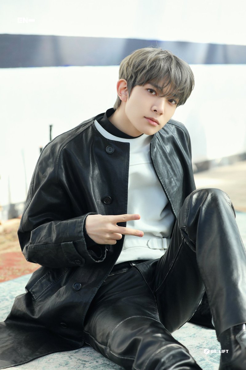 enhypenweverse's tweet photo. (7/24)

@ENHYPEN_members @ENHYPEN #ENHYPEN #엔하이픈 #DARKBLOOD #HEESEUNG #희승 https://t.co/bpbhMUoMKO