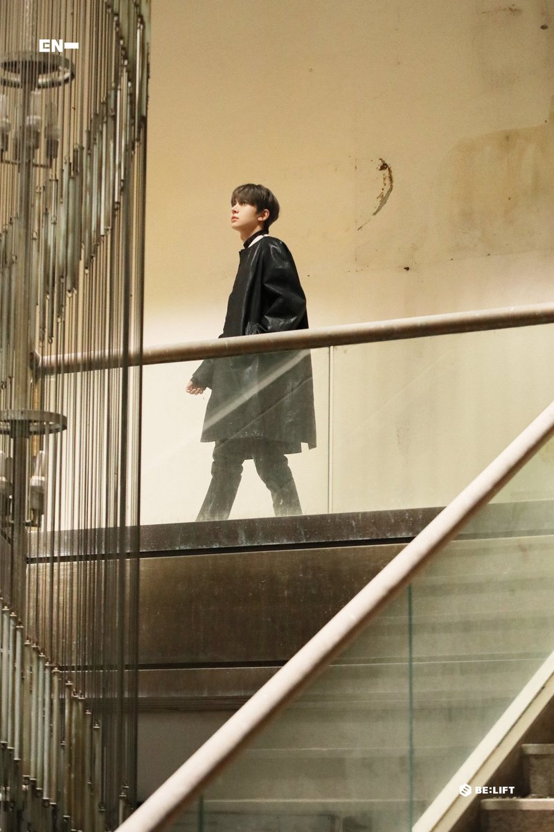 enhypenweverse's tweet photo. (9/24)

@ENHYPEN_members @ENHYPEN #ENHYPEN #엔하이픈 #DARKBLOOD #HEESEUNG #희승 https://t.co/tG5aoxgI2d