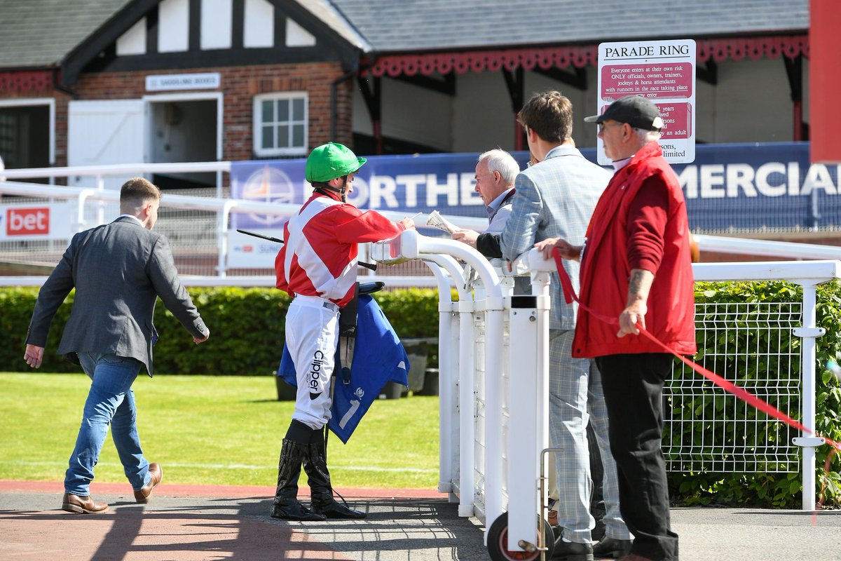 It's the @The_NHC charity day at @ponteraces and round three of the Go Racing In Yorkshire Future Stars Apprentice Series sponsored by @WRSaddlery. Good luck to all taking part! #HorseRacing #FlatRacing #Apprentices #FutureStars