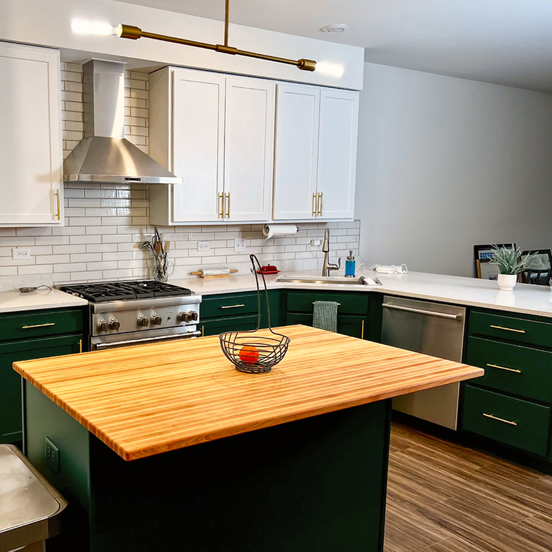 hardwoodlumber1's tweet image. Are you looking to add some functionality and style to your kitchen? Consider installing a maple #butcherblock!

This durable and natural material is perfect for food prep and adds a beautiful warm touch to any kitchen. It will truly make a difference in your #kitchen!
