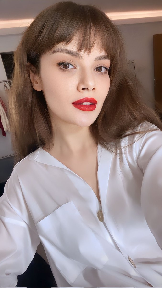 picsofsinem's tweet photo. #SinemÜnsal: New Story 🆕 https://t.co/s6as8HDKQk