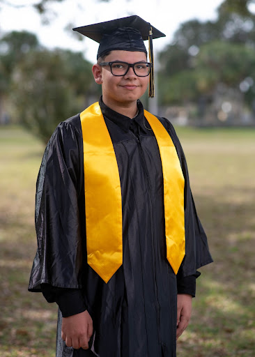 School2WorkOCPS's tweet photo. Congratulations Anthony!! This #UniversalEducationCenter graduate plans to continue working at Universal after graduate while pursing a career in photography. #AltEdGrads #ReThinkAltEd #OCPSAltEdRocks https://t.co/oVw5SxWCLa