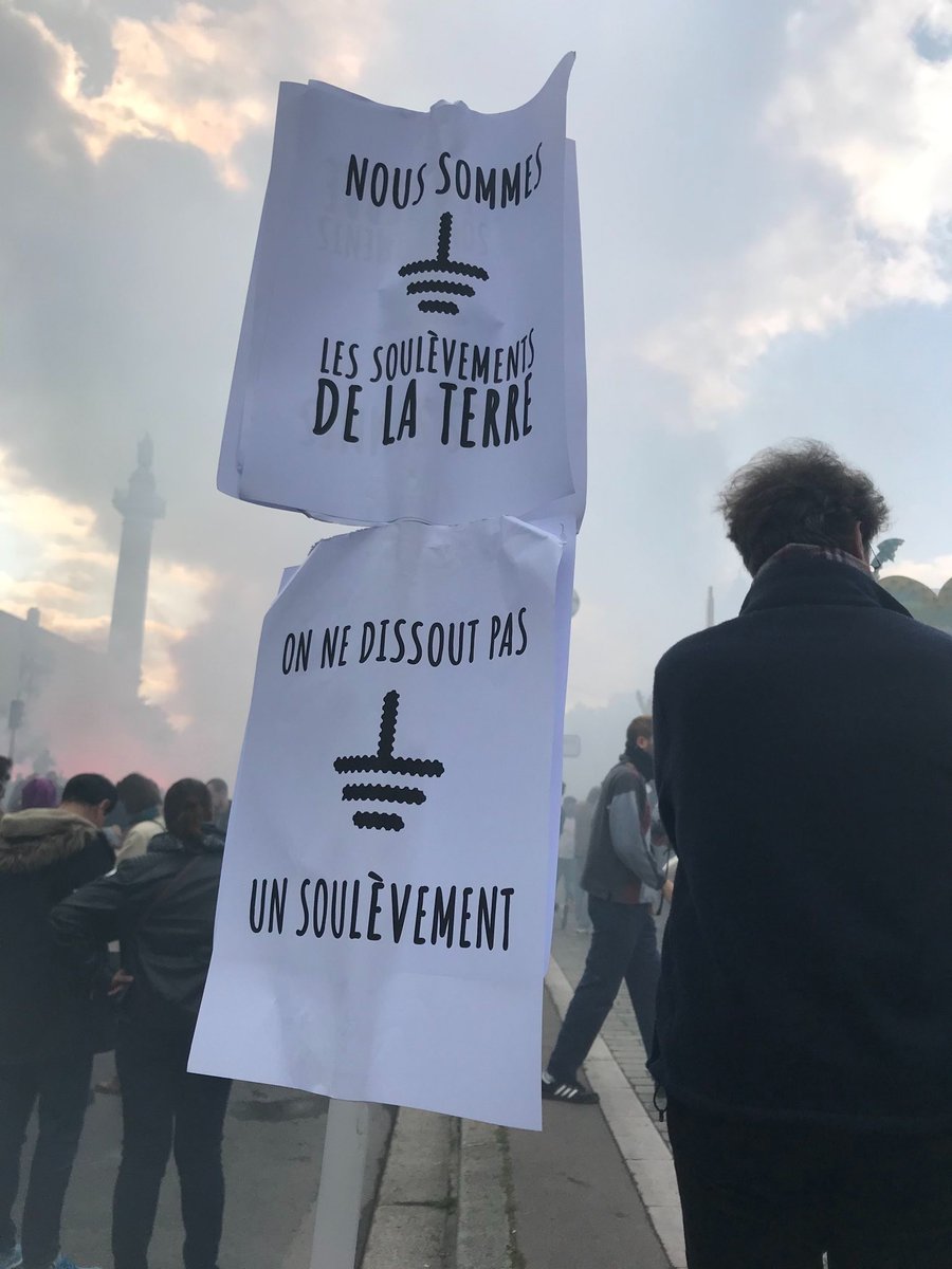 sdlt_idf's tweet photo. 🔴 #1erMai : les Soulèvements sont bien là !
Hier, la rue a vibré sous le poids de la colère 🔥
Et à Paris comme ailleurs, les Soulèvements ont montré qu'ils sont multiples et vivants 🌊 https://t.co/N31HpKoMpl