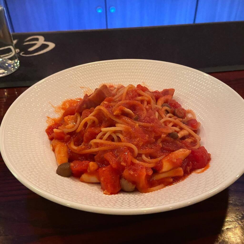 chiba4R's tweet photo. パスタ練習中です！
余ったトマトでミネストローネ

#パスタ#トマトパスタ#千葉#千葉中央#バー#練習中 https://t.co/IOLn3PzfTD https://t.co/n2egjjGfW6