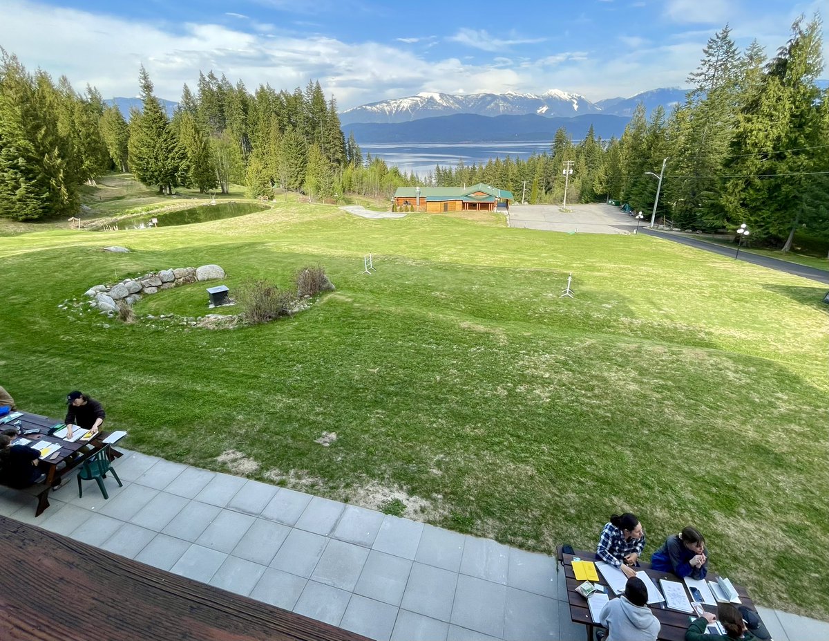 Andradite's tweet photo. Day 3 of geology field school: Assignment time with Kootenay Lake as a perfect backdrop  #geology #ualberta #rocks #bc https://t.co/v0c304Iicf