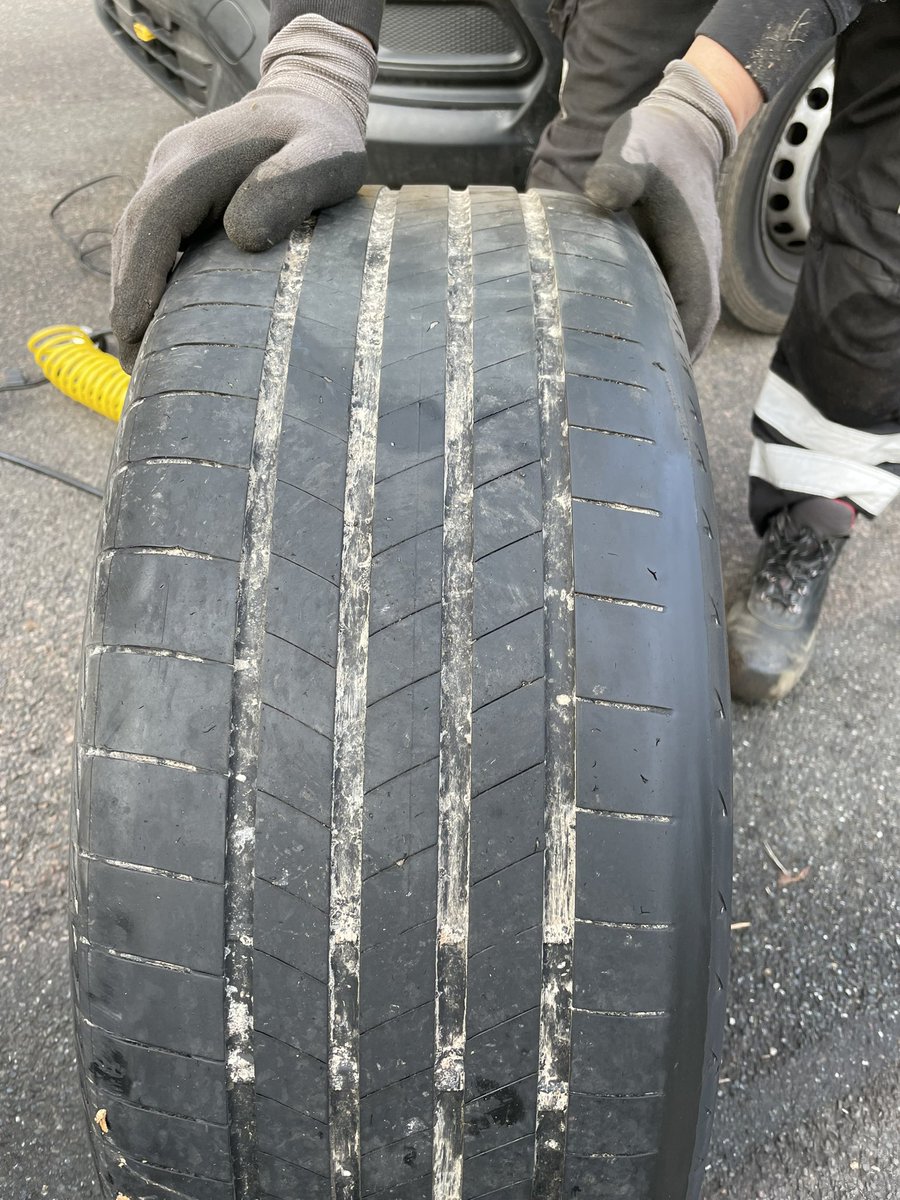 GregGorrill's tweet photo. Apparently this is normal wear and tear for 12k miles in a @VW ID4 GTX and not uneven. Another bad experience with @UKVolkswagen saying it’s not acceptable - Supplying dealer @martins_group VW Camberley refused to contribute. Only positive @CaffynsGroup VW Eastbourne super! https://t.co/ajJDrpt0O3