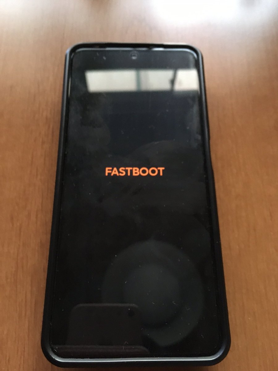 das_boot_matu's tweet image. 去年の12月末に新品で買ったスマホが立ち上がらなくなった。とりあえず、Xiaomiのカスタマーサポートに電話したが繋がらずメールした。
うーん、中華スマホは駄目なの?嫁さんはIphone一択なんですが…
Iphoneでこんな画面見た事無いしな。
#Xiaomi
#FASTBOOT