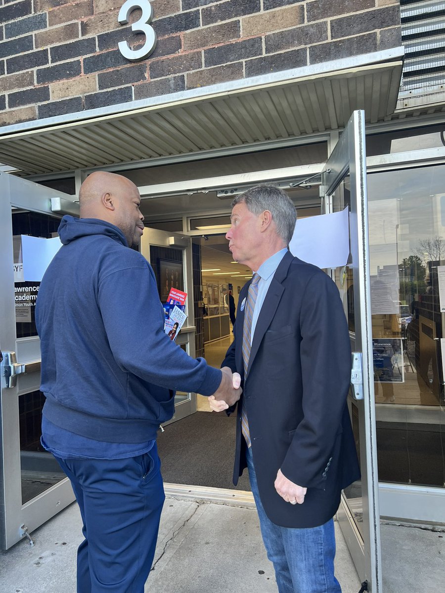 MayorJoeForIndy's tweet photo. Mayor Joe is visiting every corner of Indy working to get out the vote.
Stop #2: Checking in with @DebWhitfield and connecting with voters at the Lawrence Township Admin Building! ๐ณ๏ธ
#MayorJoeforIndy #WeNeedJoe https://t.co/qnz1ewjByw