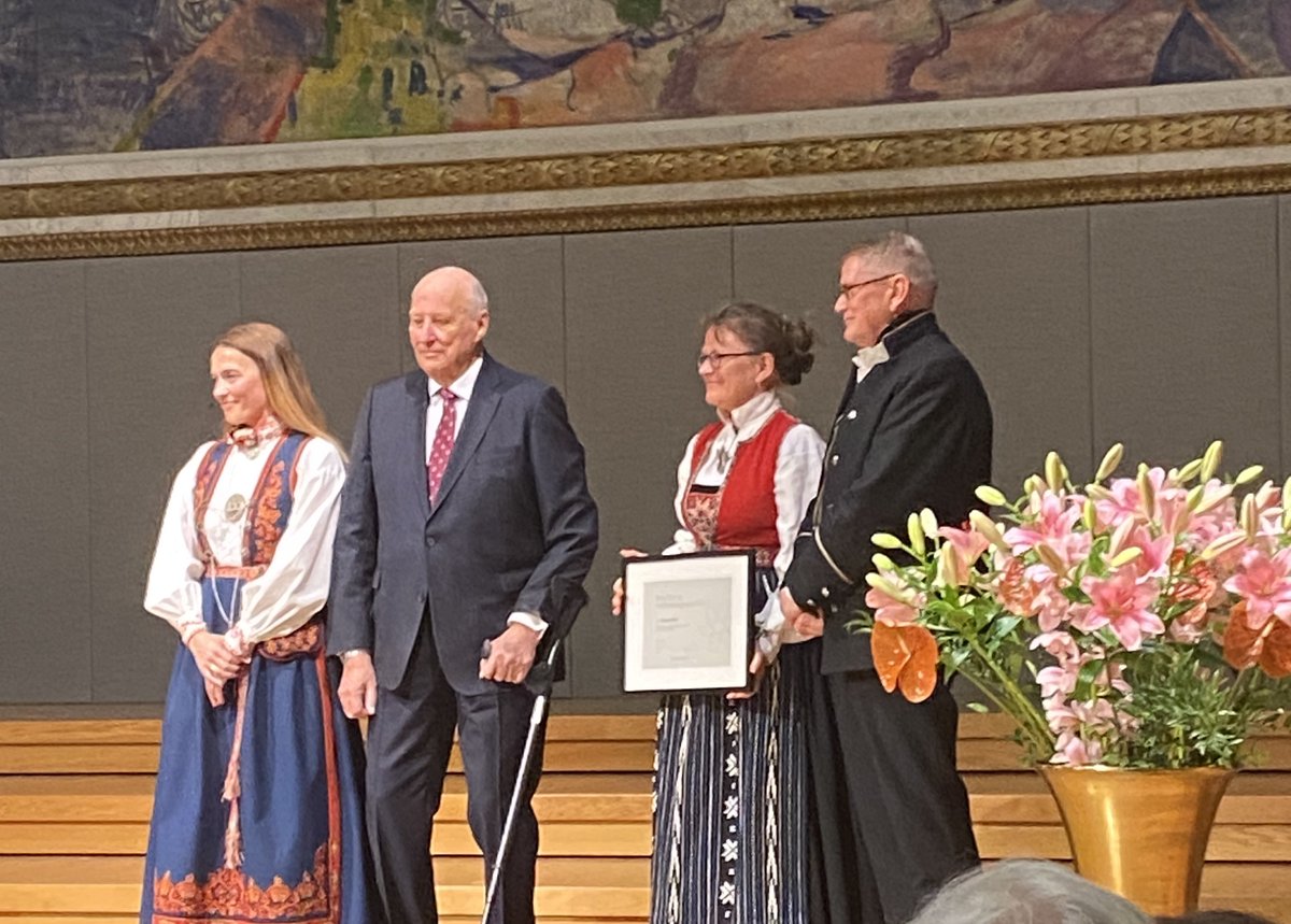 Ultimovacs (@ultimovacs) on Twitter photo Today, <a href="/HellandAslaug/">Åslaug Helland</a> received the prestigious King Olav V's Cancer Research Prize from King Harald V of Norway. A well-deserved recognition, congratulations! Today, <a href="/HellandAslaug/">Åslaug Helland</a> received the prestigious King Olav V's Cancer Research Prize from King Harald V of Norway. A well-deserved recognition, congratulations!
