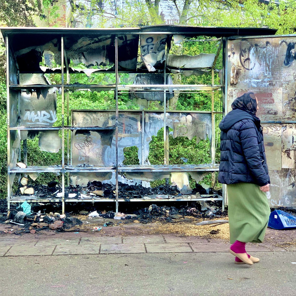 😱😭 LENES TAUSCHO ist heute Nacht abgebrannt 💔 

Gänsehaut überzieht den gesamten Körper … beim Anblick der Schäden, die ein Brand zwischen 4 und 5 Uhr in der Nacht verursacht hat. 🥺