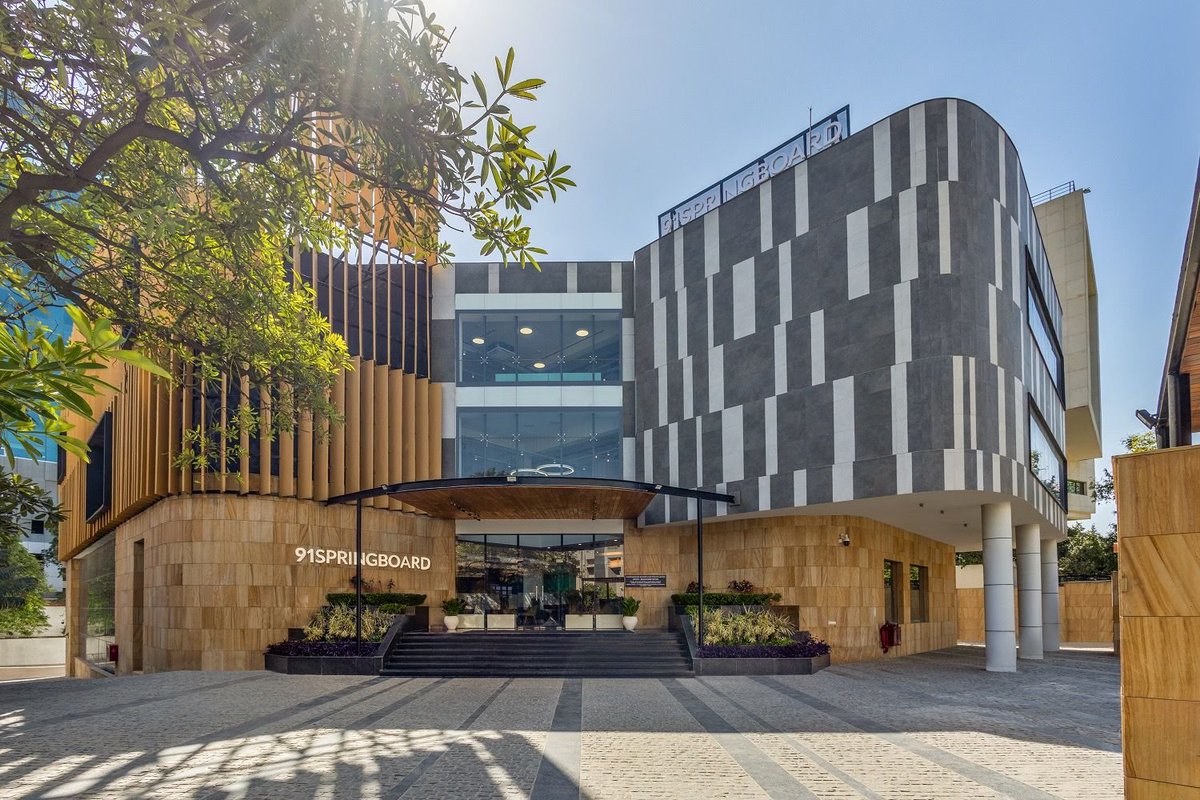 RPRealtyPlus's tweet image. 91SPRINGBOARD LAUNCHES NEW 1000+ SEATER PLATINUM HUB IN GURUGRAM

To Read Full Article, Click Here - rprealtyplus.com/realty-spotlig…

#91Springboard #opening #new #hub
#PlatinumHub #coworking #Gurugram