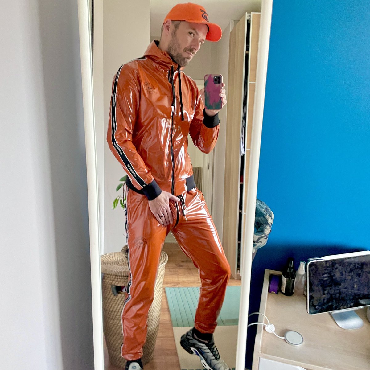 It seems only fitting that as soon as I sent this thread, my <a href="/MrRiegillio/">MR. Riegillio</a> order arrived. A quick pic for now- but I’d say I couldn’t flag orange much louder. 😏🧡