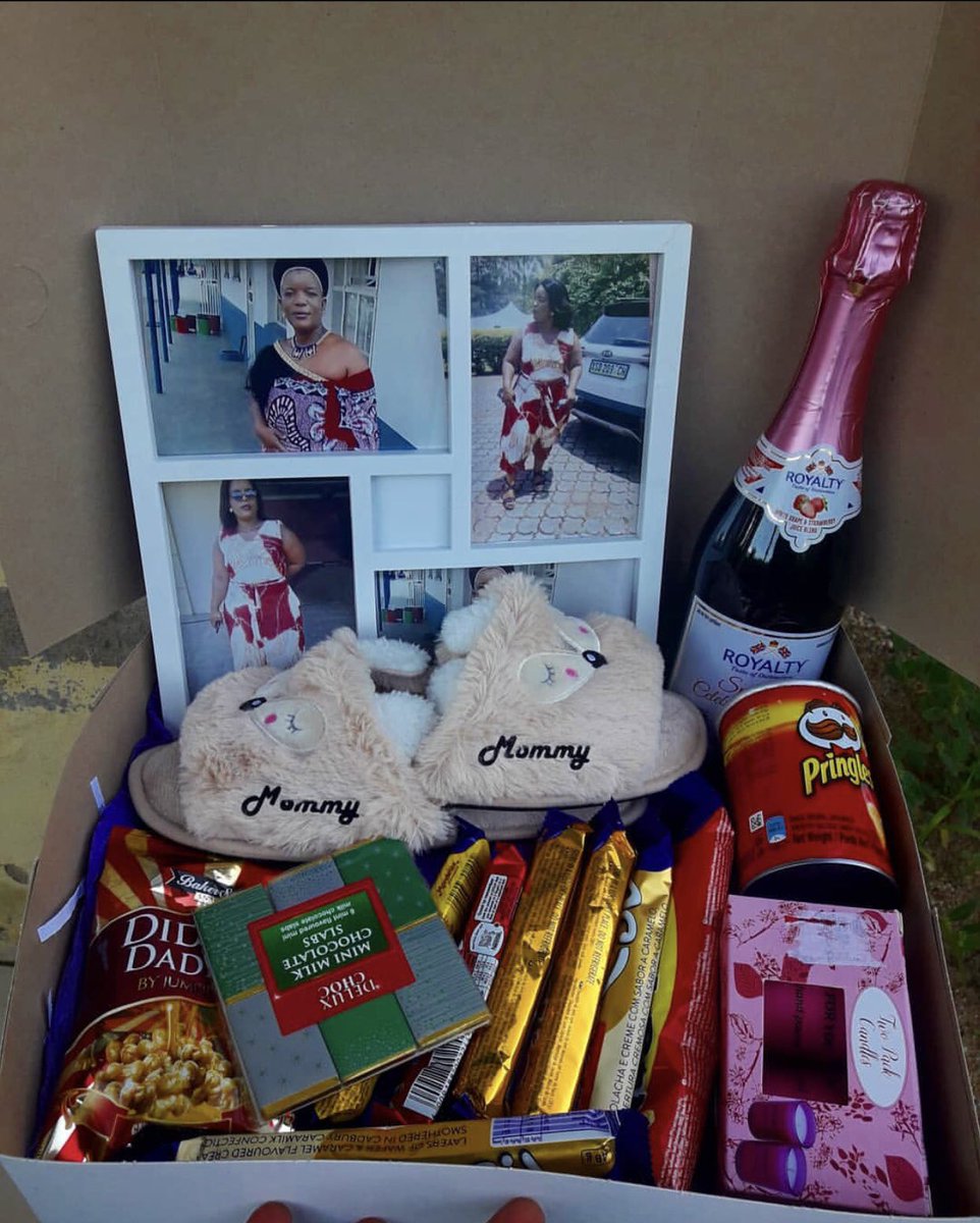 siim_phiiwe's tweet photo. Hey #Tinitwitter I make beautiful gift hampers and gift boxes that cater for every budget and occasion. Please tell a friend to tell a friend to tell their friends. Oh and please share my next customer might be on your timeline https://t.co/Pxqrhw7NtL