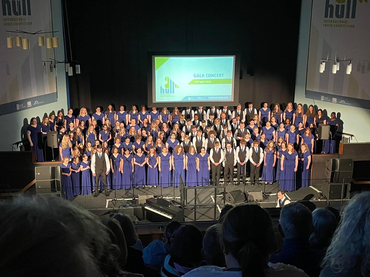 Barnsley Youth Choir tweet media