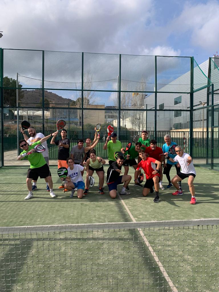 EsportsUB's tweet photo. #SetmanaSaludable 🍏 | Que bé ho vam passar a les activitats de la Setmana Saludable a #EsportsUB.
L'any vinent, més i millor. Fes salut, fes vida, fes esport! 💙
#EsportsUB #EsportUniversitari https://t.co/AM1BQYdkmk