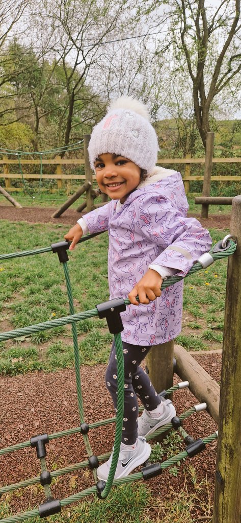 Bank holiday walks with my family 🥰
#natural  #models  #gorgeous 
#myfamily
