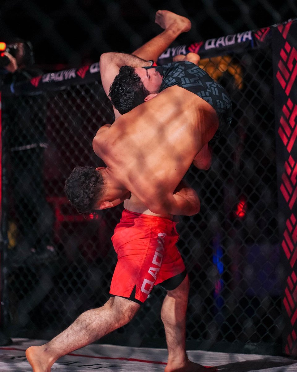 QADYAMMA's tweet photo. One second before chaos!
#Qage002 #Qadya #MMA #Combatsports #Martialarts #MMAFighter https://t.co/VjX6SvtBIl