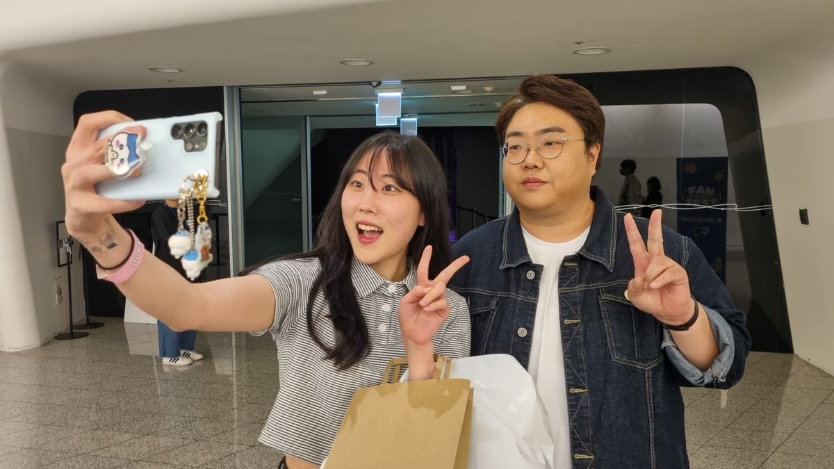 yeneex2's tweet photo. ㅋㅋㅋㅋㅋ
                            (누구지???...)Oo https://t.co/7OZtmRqwVf