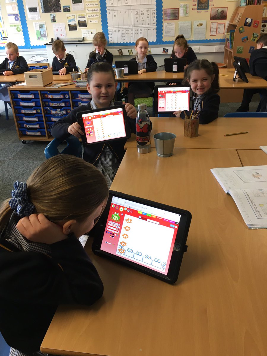 stmichaelscps's tweet photo. We have been learning about databases and pictograms in Year 2PB #StMCPComp π» https://t.co/vJhtVxS3JF