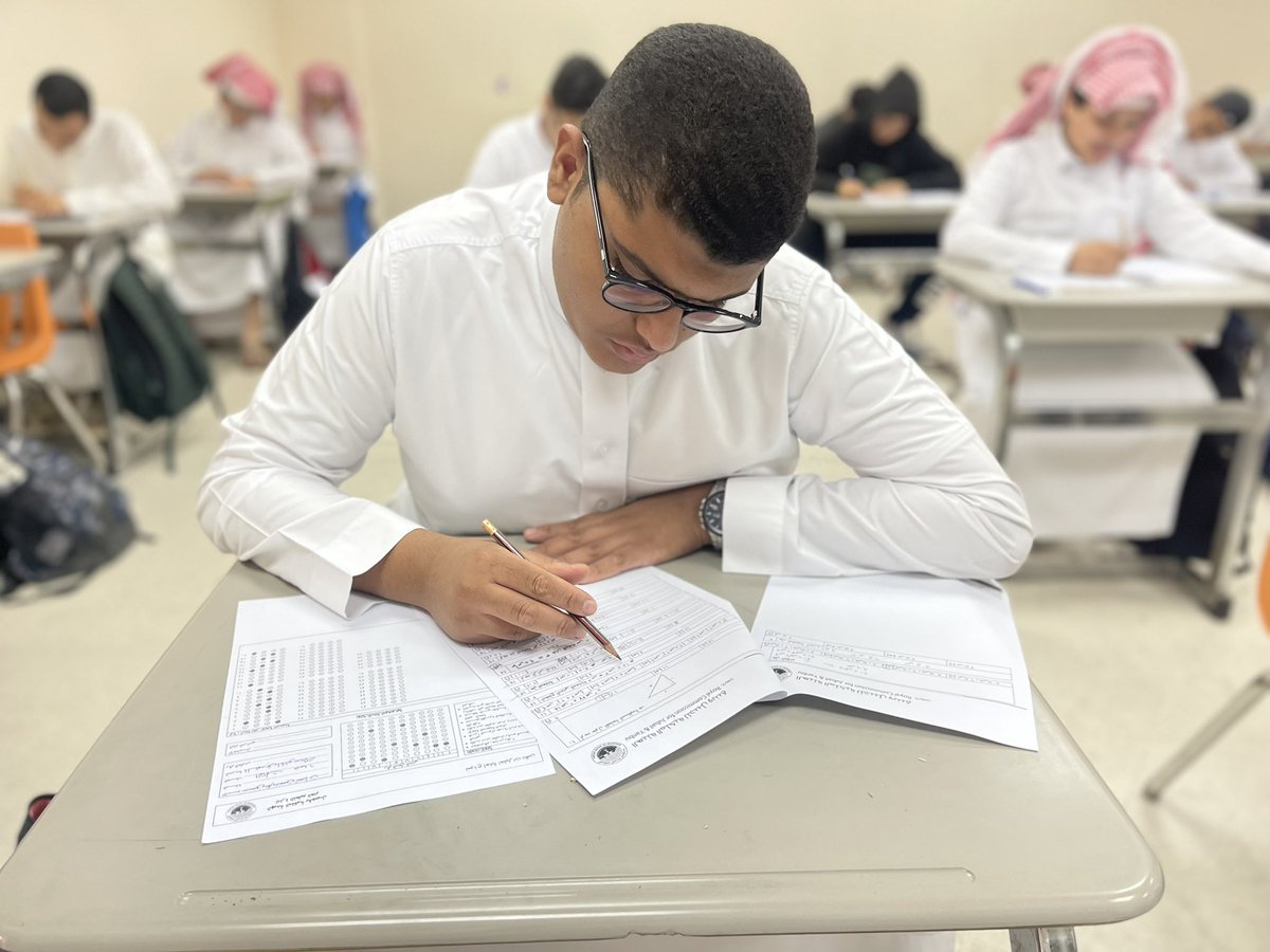 assidiqschool's tweet photo. صور 📸/
الاختبار  المحاكي  لاختبار  #نافس_٢٠٢٣م  لطلاب الصف  الثالث  متوسط بمدرسة
  # الصديق_المتوسطة

  #  طموحنا_عال https://t.co/oB3pmvYGPU