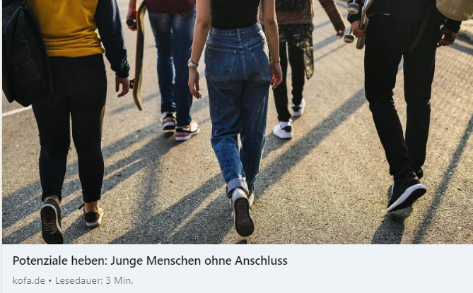 KOFA_de's tweet photo. 600.000 Jugendliche unter 25 sind nicht in #Arbeit, #Ausbildung oder #Studium⚡️. Eine große Gruppe, die grundsätzlich für eine Ausbildung zur Verfügung stehen würde❗️ Warum es sich für Sie als Unternehmen lohnen kann, diese jungen Menschen anzusprechen und wie Sie dabei vorgehen können, lesen Sie hier 👉https://t.co/fuwQ098Hct