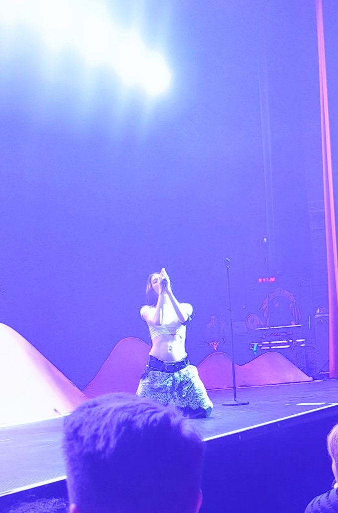Starglosss's tweet photo. Caroline Polachek and Magdalena Bay tonight!! Show was insane ✨💖🤩 https://t.co/5C03ZOBfnI