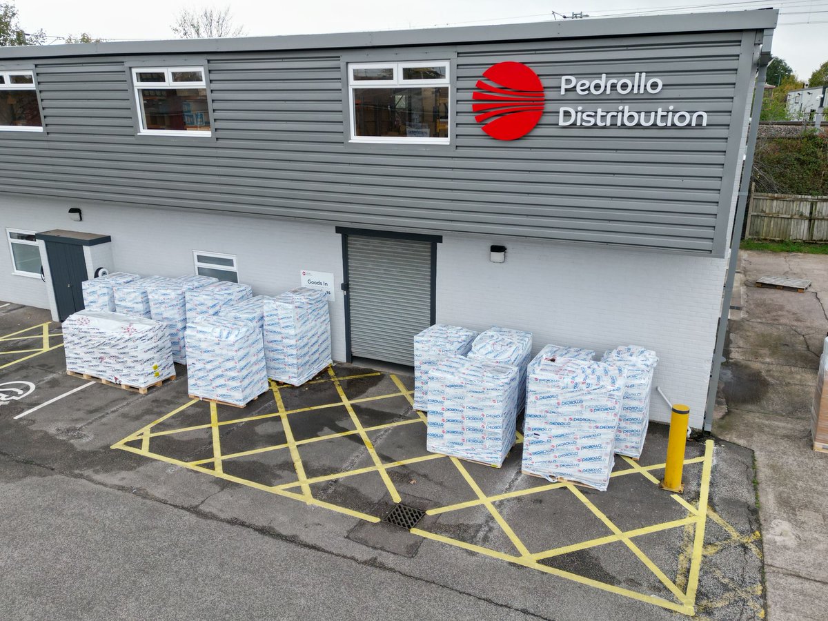 PedrolloD's tweet photo. Our team is working hard, around the clock to make sure that all of your orders get dispatched on time! 

#plumber #plumbers #plumbinglife #plumbingproblems
#plumbingwork #plumbingservices #plumbinghacks #plumbingandheating #plumbingsolutions #plumbingissues #plumbingmerchants https://t.co/B8eMzc9zNr