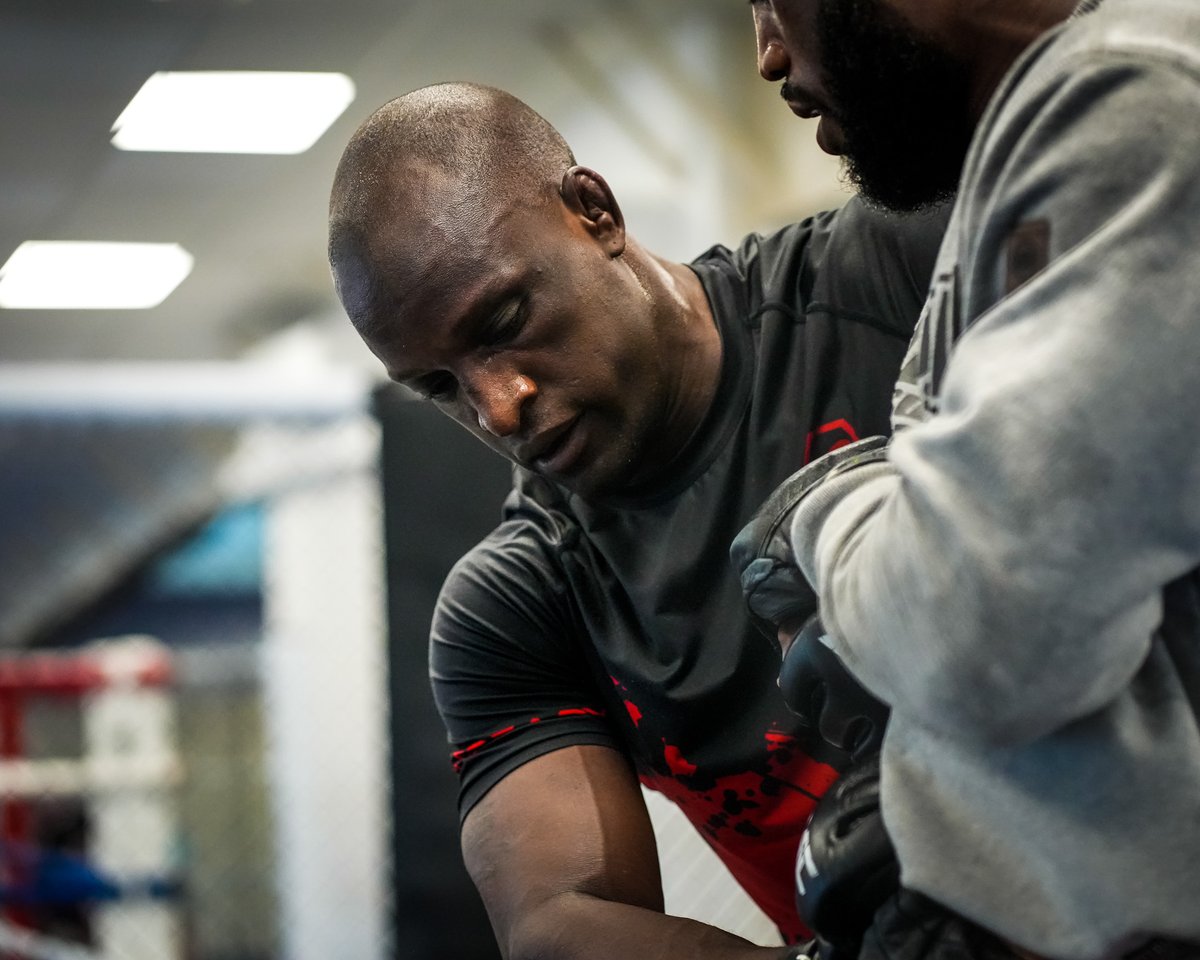 gbtopteam's tweet image. Exerts from Monday wrestling with the Pro Team

Photo by @browherephoto

 #profighter #promma #amateurmma #mmagym #ufc #pfl #bellator #grappling #bjj #mmaphotography #photography