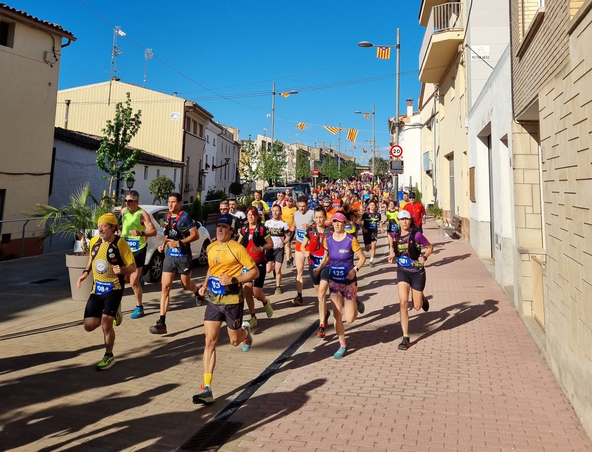 Ajuntament de Castellolí tweet media