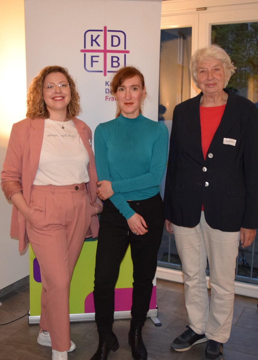 KDFB Berlin (@kdfb_berlin) on Twitter photo Feministisch, katholisch, unbequem: Danke für starke Statements pro #Frauenweihe von Johanna Jungbluth <a href="/bdkj/">BDKJ-Bundesverband</a>, <a href="/BossongNora/">Nora Bossong</a> und unserer KDFB-Berlin-Vorsitzenden Prof. Barbara John beim #TagderDiakonin am 28. April im Haus Helene Weber. #StarkeFrauenStarkeKirche <a href="/ErzbistumBerlin/">Erzbistum Berlin</a> Feministisch, katholisch, unbequem: Danke für starke Statements pro #Frauenweihe von Johanna Jungbluth <a href="/bdkj/">BDKJ-Bundesverband</a>, <a href="/BossongNora/">Nora Bossong</a> und unserer KDFB-Berlin-Vorsitzenden Prof. Barbara John beim #TagderDiakonin am 28. April im Haus Helene Weber. #StarkeFrauenStarkeKirche <a href="/ErzbistumBerlin/">Erzbistum Berlin</a>