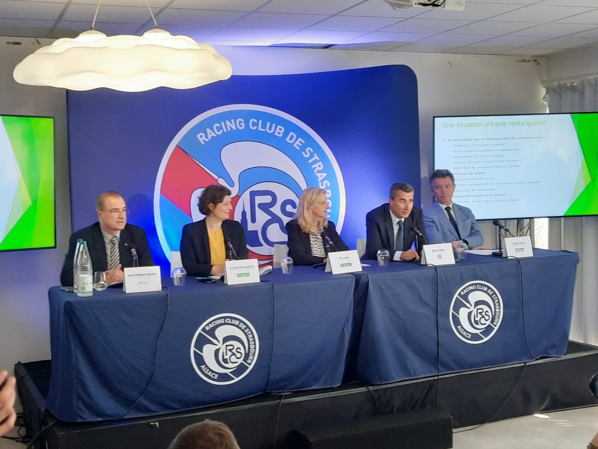 ici_alsace's tweet photo. L'impact pour le public du @RCSA sera le plus important lors de la saison 2024-2025 (20.000 places). 25.200 places lors de la saison 2025-2026. 32.000 places lorsque la rénovation  de la #Meinau sera achevée. https://t.co/Fm7crHqHq5