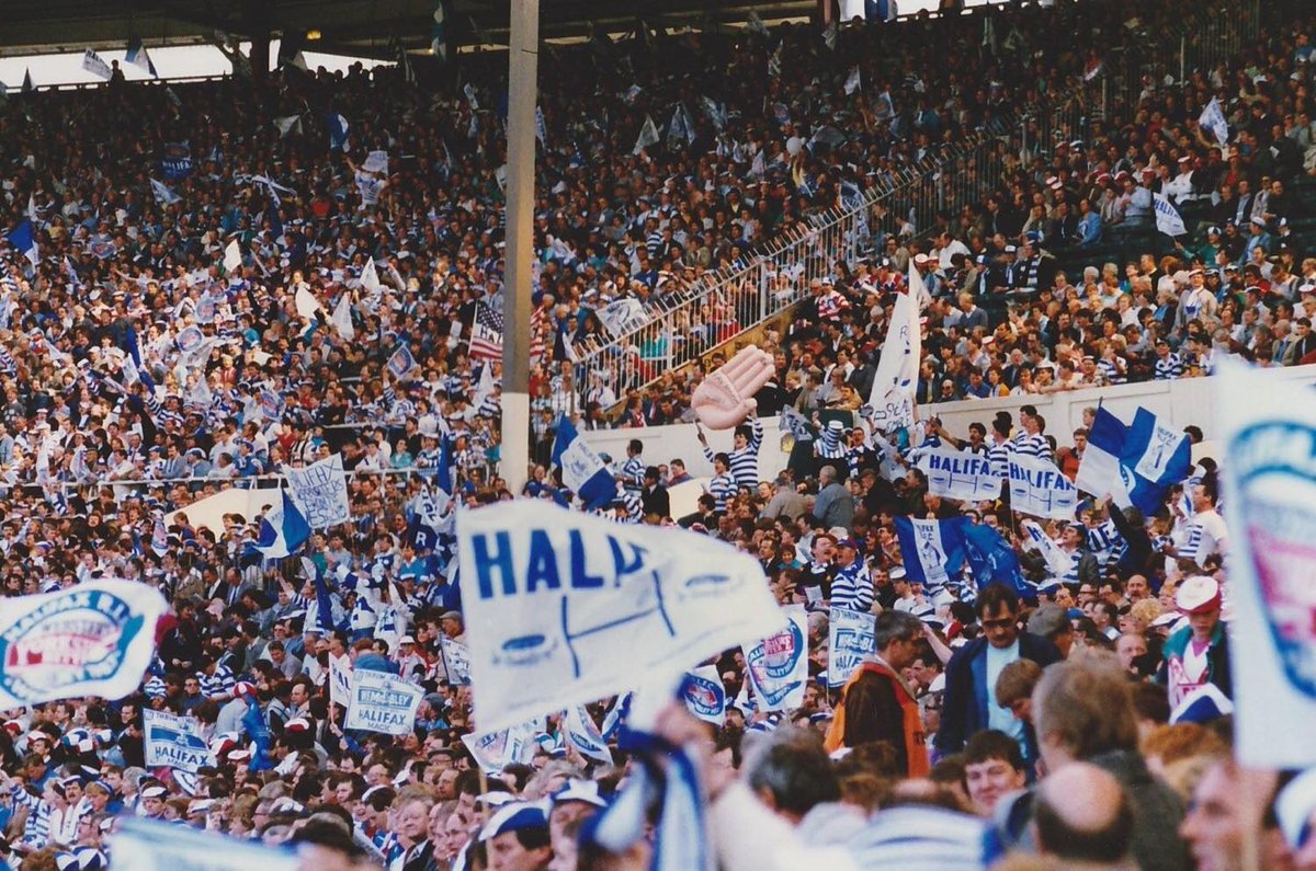 ON THIS DAY 2nd May 1987 🏆 In front of 91,267 fans at Wembley Stadium, Halifax lifted <a href="/TheChallengeCup/">Betfred Challenge Cup</a> for the fifth time, beating <a href="/Saints1890/">St.Helens R.F.C.</a> 19-18 in an all-time classic 🙌

We meet again in just 17 days time 👀

🎟️ tickettailor.com/events/halifax…

#FAX150
