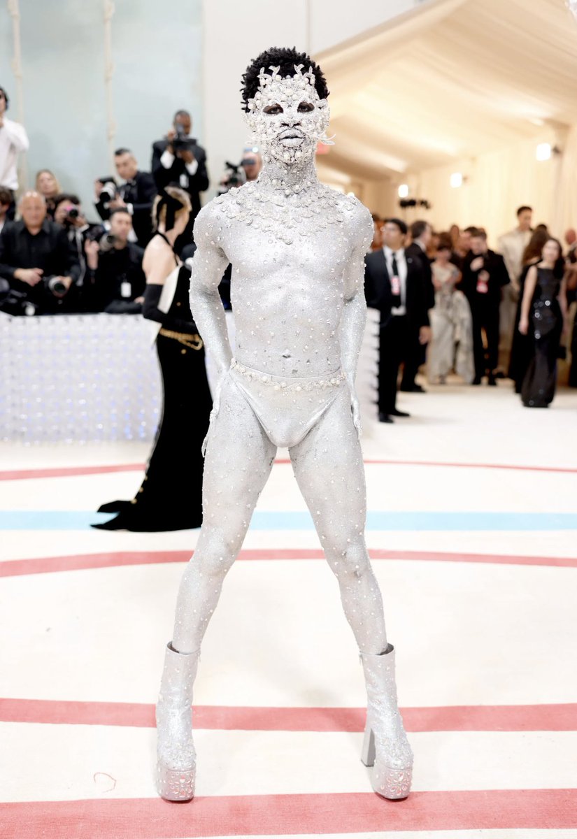 Clara Dealberto tweet media