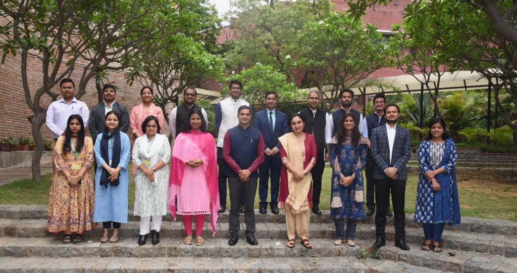 Officer Trainees - Indian Information Service 🇮🇳 tweet media
