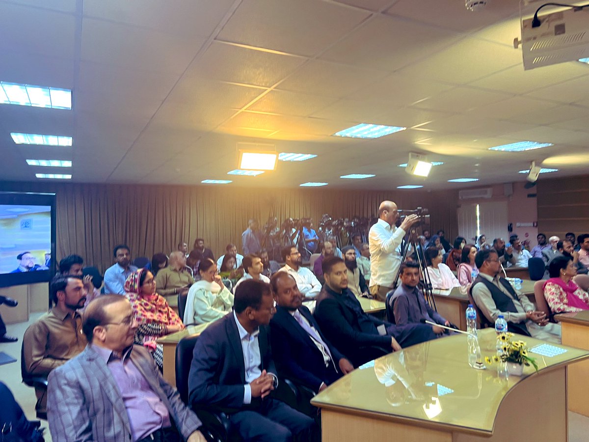 SikanderBalouch's tweet photo. MoU signing ceremony held between University of Karachi and Italian University, Attended by Barrister @murtazawahab1 Law Adviser of #SindhGovt as a special guest along with 
Italian Consul General @danilogiurdanel 
VC Karachi University and faculty members were also present. https://t.co/TPPh7PV6WG