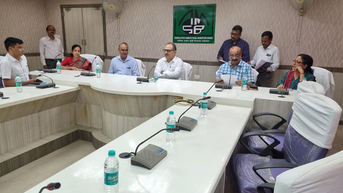 Coop_Odisha's tweet photo. In the presence of Principal Secretary, Cooperation and Senior officials of ICRISAT- ABI, today MOA is signed between OSAM Board, Cooperation Department and ICRISAT- ABI for a robust Agri-Marketing Network involving all stakeholders for promotion of fruits and vegetable marketing https://t.co/tLauJ3HvlW
