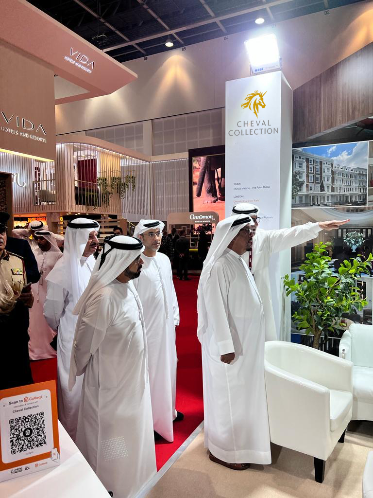 Cheval_Global's tweet image. It was great to welcome H.E Lieutenant General Khalfan Tamim to our stand today at #ATMDubai to discuss our first international property Cheval Maison - The Palm Dubai located on the iconic Palm Jumeriah. Come and visit us at stand HC0210. #ChevalCollection