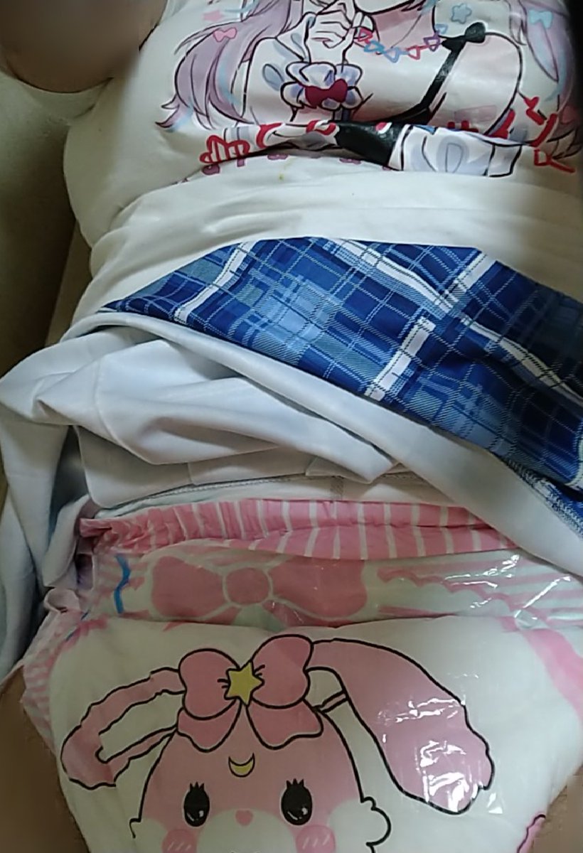 omukkochan's tweet photo. 前回うさぎさんのおむつが過去一番の反響だったので、別の角度でも。
自分でおしりを撮るのは難しい…。

おもらしした…(泣) https://t.co/AuM2AXsvBO