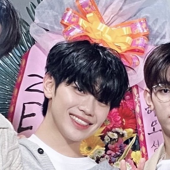 하하 왕리본강아지