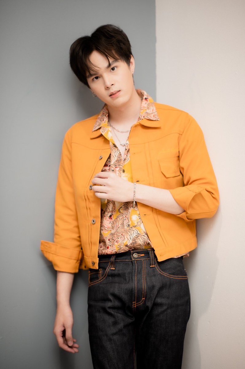 boat_typ's tweet photo. ❗️เก็บตกงาน Robinsonjeans ค้าบ งานนี้สนุกมาก! พี่บุ๊คหล่อมาก55555 
ขอบคุณพี่ทีมงานทุกคนเลยค้าบ พี่ๆทุกคนน่ารักมาก🫶🏻✨
#RobinsonJeansxBook https://t.co/8V6zfnXtOd