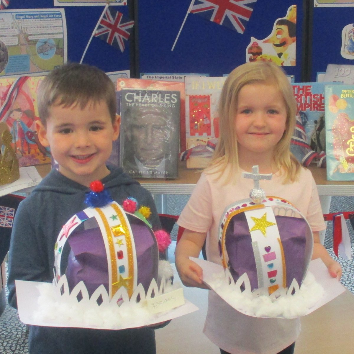 LancsLibraries's tweet image. We had a wonderful time creating our version of the Crown Jewels at #EuxtonLibrary!