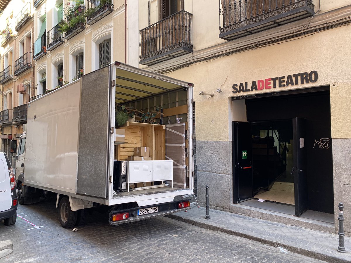 9 años en calle del Norte, 9. Empezamos un nuevo camino. ¡En unos meses nos vemos de nuevo! GRACIAS a las compañías, artistas, salas compañeras, instituciones que nos han apoyado, público y amigos. De corazón. Nos vamos un ratito. ¡Os esperamos pronto en la Nueva Nueve Norte!