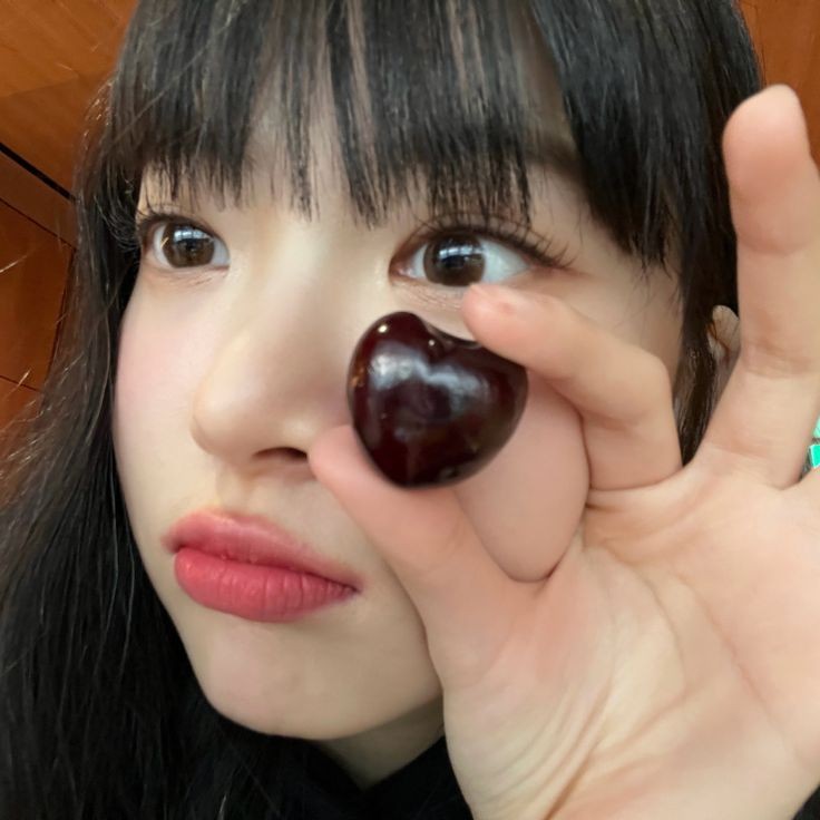 /Knocks on <a href="/bumik_kim1/">𝐒𝐡𝐚𝐧𝐤𝐚𝐫𝐚.</a> room door

Daddyyyy, kier bawa cherryy. Daddy mau tidaaaak? Cherrynyaaa lucuuu, it shapes like a hearteuu ❤️🍒

/hold the cherry against my cheek