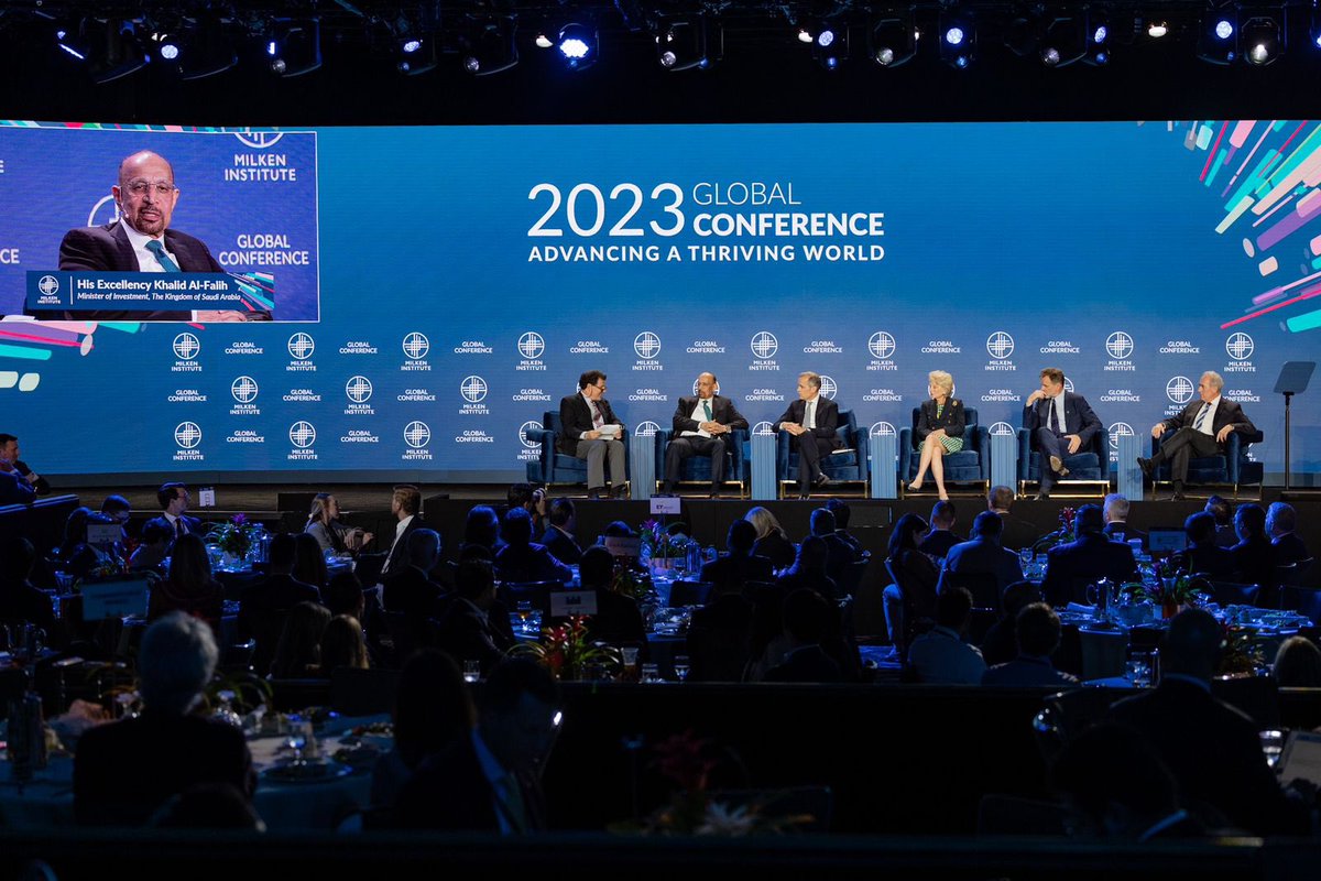 MISA's tweet image. أشار معالي @Khalid_AlFalih خلال مشاركته في مؤتمر #MIGlobal أن منطقة #الشرق_الأوسط تشهد نهضة وانفتاح وتحول اجتماعي واقتصادي وسياسي، يشعر به الشباب من الجنسين، ليس فقط في المملكة، بل ويمتد ليلهم جميع بلدان الشرق الأوسط"