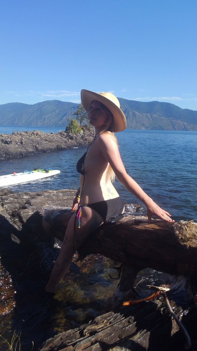OldWorldMaster2's tweet photo. https://t.co/q3jhz2Cwe6 Introducing Samantha https://t.co/Gov6MlwPZT